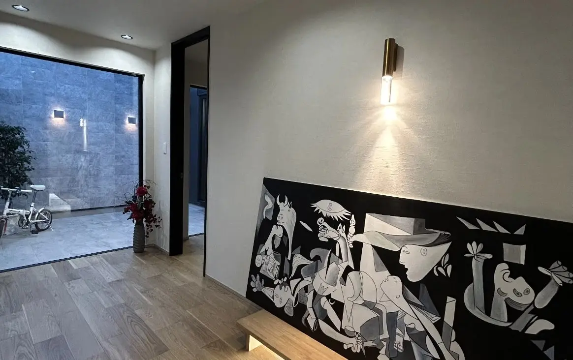 Wish Luxe|陽の光とともに目覚める “昼の顔”