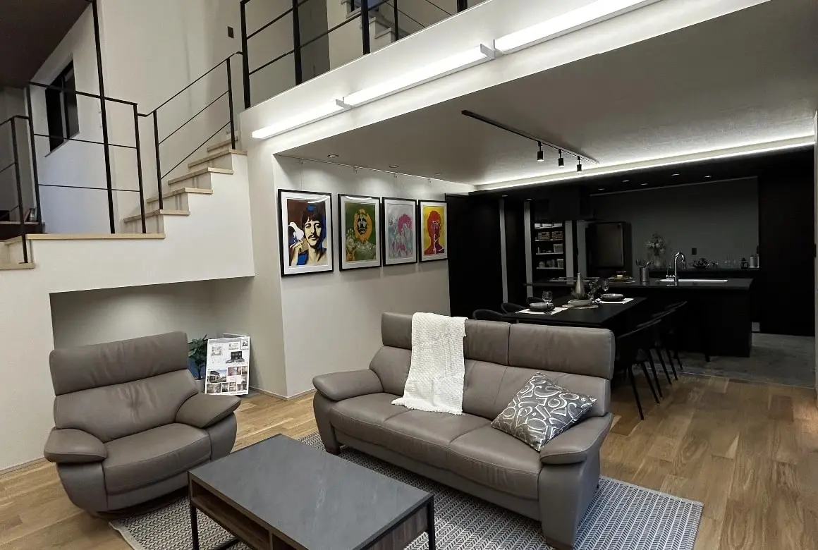 Wish Luxe|陽の光とともに目覚める “昼の顔”