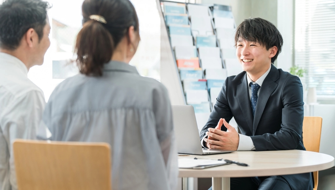 ショールームアドバイザー